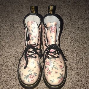 Floral Dr Martens